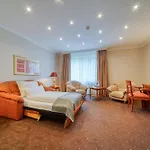 Parkhotel Am Glienberg By Fairway