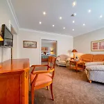 Отель Parkhotel Am Glienberg By Fairway Цинновиц