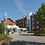 Parkhotel Am Glienberg By Fairway Цинновиц