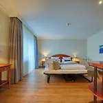 Отель Parkhotel Am Glienberg By Fairway