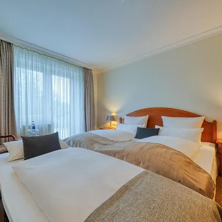 فندق Parkhotel Am Glienberg By Fairway 4*