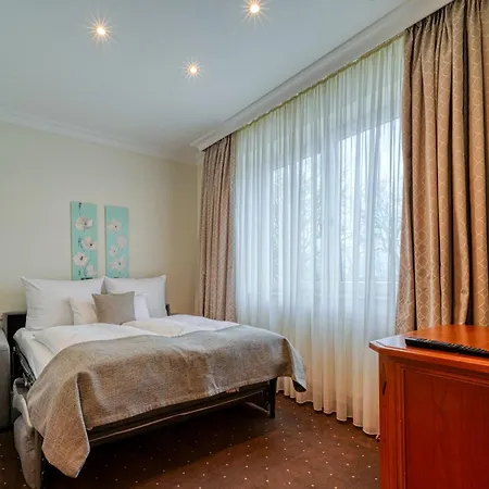 Parkhotel Am Glienberg By Fairway Hotels Zinnowitz