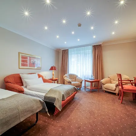 Parkhotel Am Glienberg By Fairway 4* زينوويتز