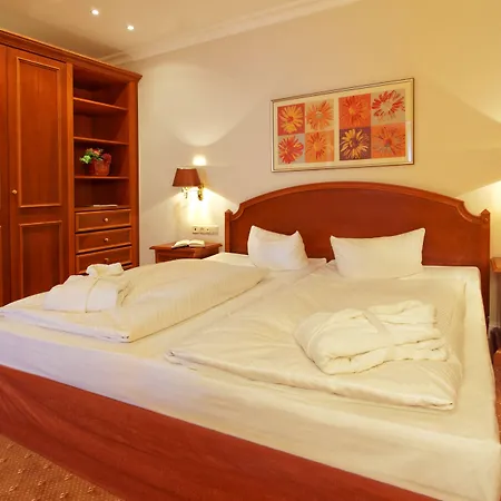 Parkhotel Am Glienberg By Fairway Hotels Zinnowitz