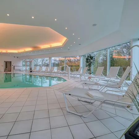 Parkhotel Am Glienberg By Fairway Hotels, Mit Pool Und Sauna