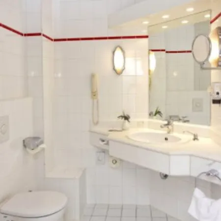 Parkhotel Am Glienberg By Fairway Hotels, Mit Pool Und Sauna 4* Zinnowitz