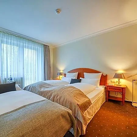 Parkhotel Am Glienberg By Fairway Hotels, Mit Pool Und Sauna 4* Zinnowitz