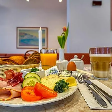 Parkhotel Am Glienberg By Fairway Hotels, Mit Pool Und Sauna Hotel Zinnowitz