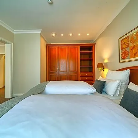 Parkhotel Am Glienberg By Fairway Hotels, Mit Pool Und Sauna 4* Zinnowitz