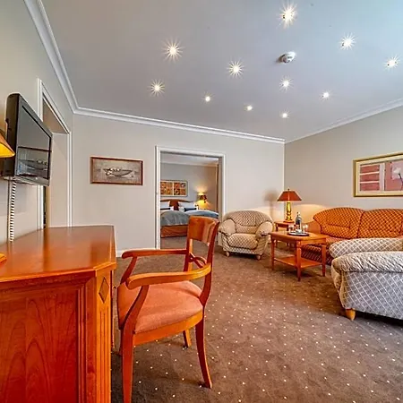 Hotel Parkhotel Am Glienberg By Fairway Hotels, Mit Pool Und Sauna Zinnowitz