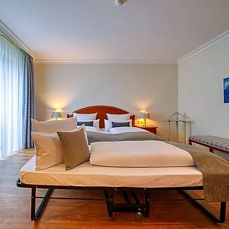 Parkhotel Am Glienberg By Fairway Hotels, Mit Pool Und Sauna