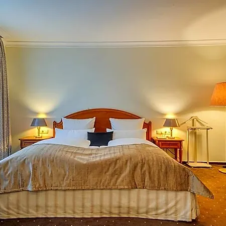 Parkhotel Am Glienberg By Fairway Hotels, Mit Pool Und Sauna Hotel Zinnowitz