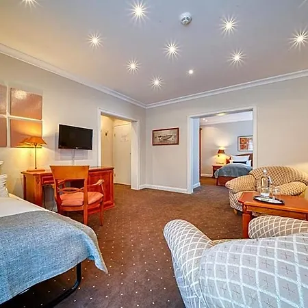 Parkhotel Am Glienberg By Fairway Hotels, Mit Pool Und Sauna Hotel