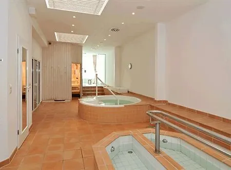 Parkhotel Am Glienberg By Fairway Hotels, Mit Pool Und Sauna Hotell 4*