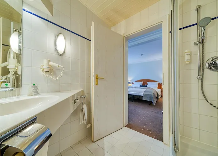 Parkhotel Am Glienberg By Fairway Hotel Zinnowitz