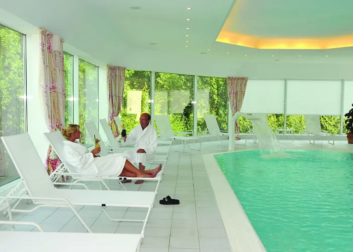 Parkhotel Am Glienberg By Fairway Hotel 3*